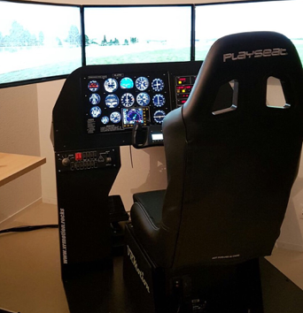 Cessna-172 Simulator at airfield Speck FGZO